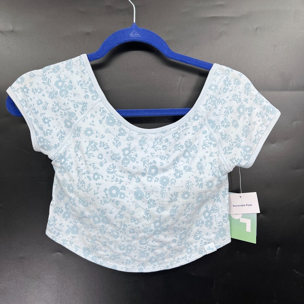 NEW cropped fit seamless tee built in bra soft coquette girl balletcore top M